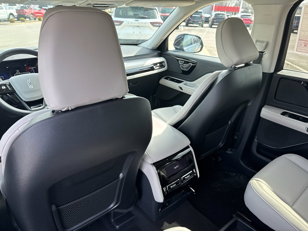 New 2026 Lincoln Aviator AWD image 25