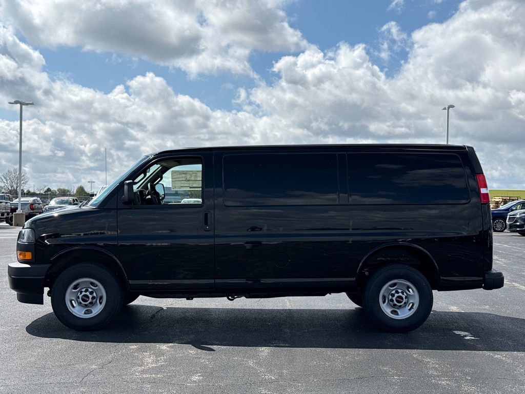 New 2026 GMC Savana 2500 w/ Driver Convenience Package RWD image 5