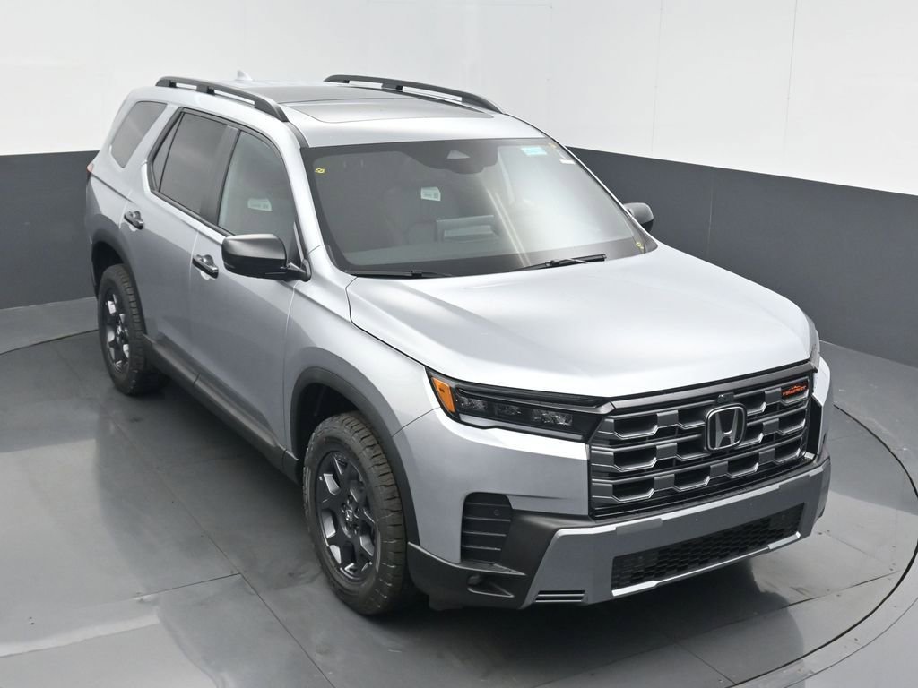 New 2026 Honda Pilot TrailSport image 3