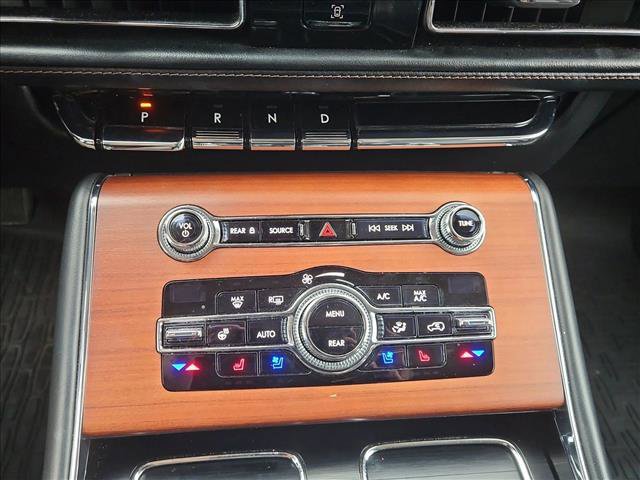 Used 2020 Lincoln Aviator Reserve w/ Elements Package Plus image 12