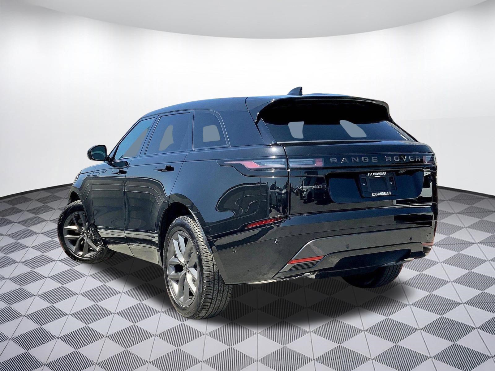 Certified 2026 Land Rover Range Rover Velar Dynamic SE AWD/4WD image 2