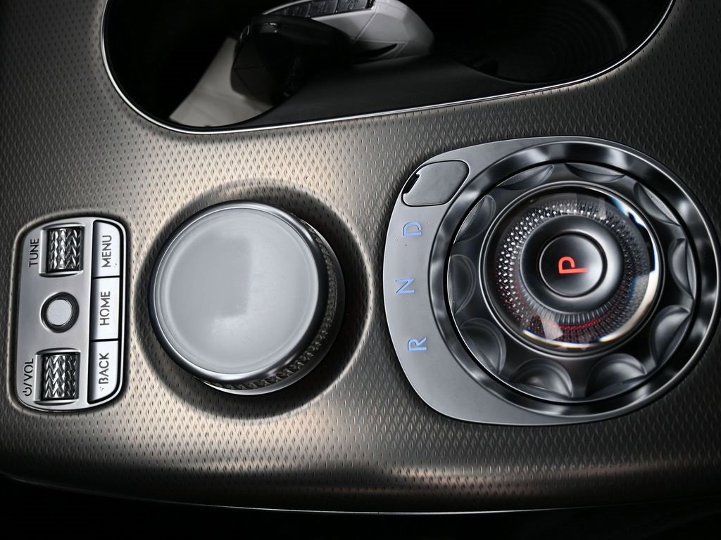 Used 2023 Genesis GV60 Performance image 31