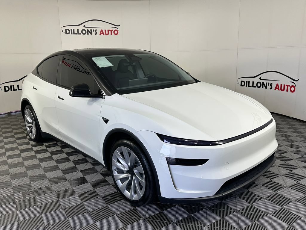 Used 2026 Tesla Model Y AWD image 13