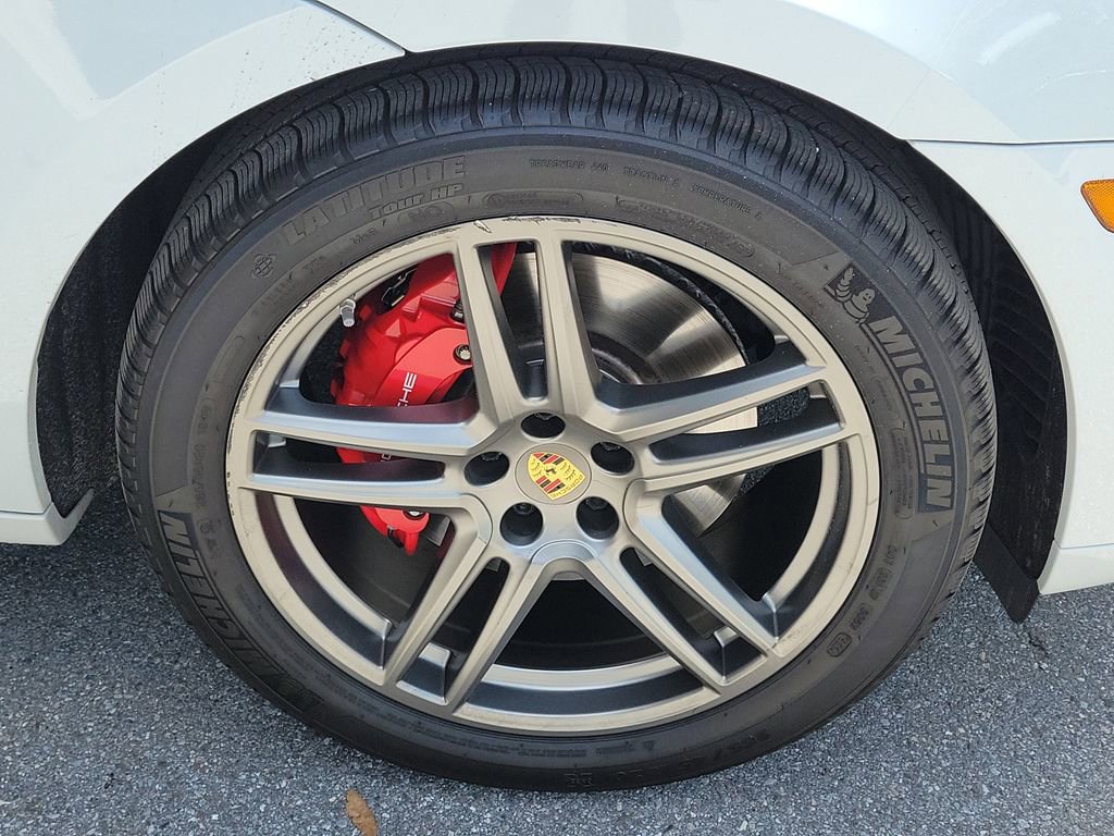 Certified 2021 Porsche Macan GTS AWD/4WD image 13