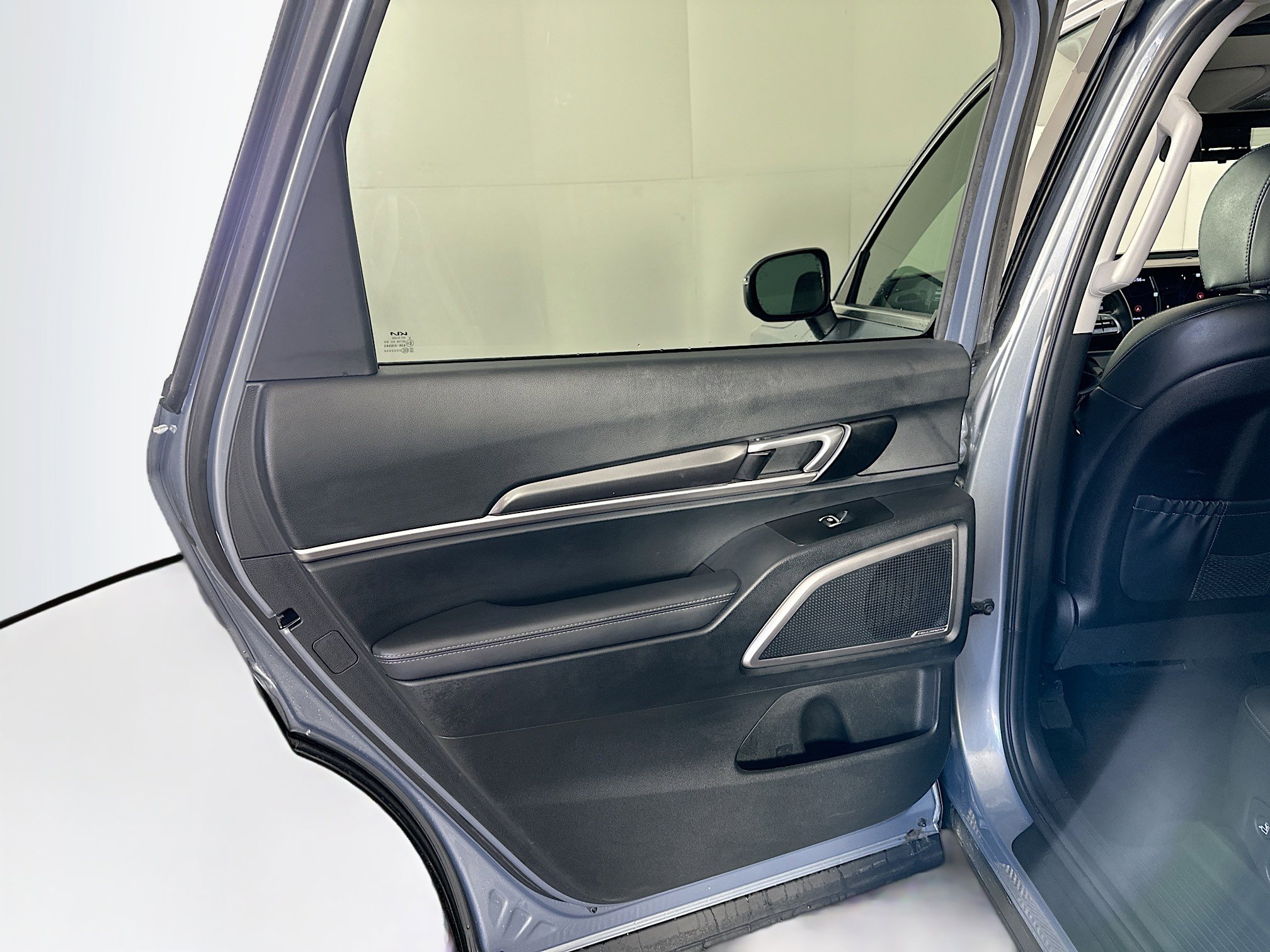 Used 2025 Kia Telluride S image 27