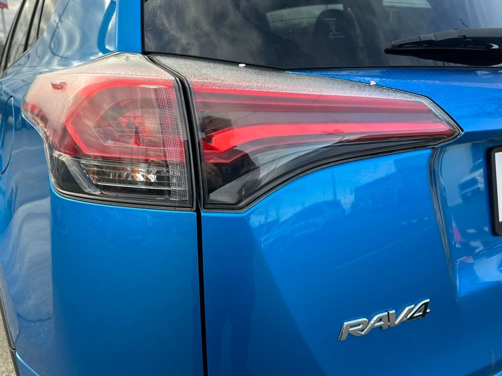 Certified 2018 Toyota RAV4 XLE image 10