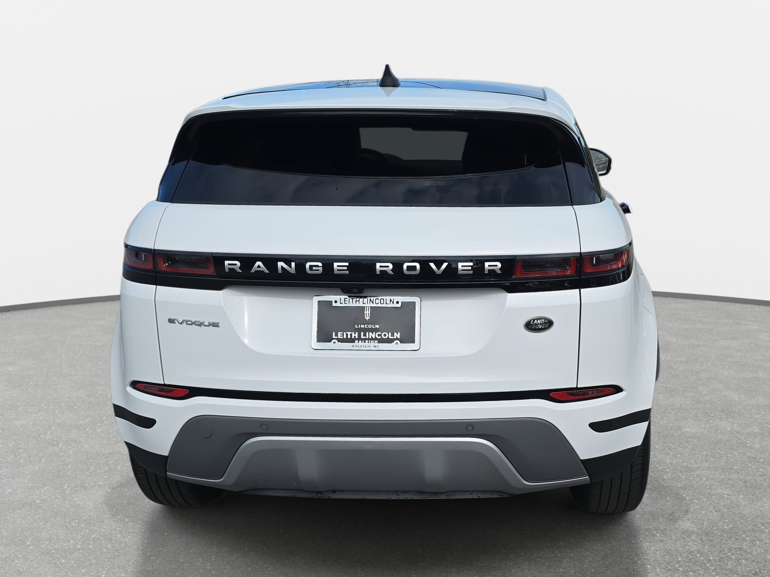 Used 2023 Land Rover Range Rover Evoque S image 6