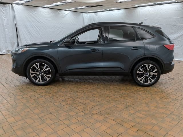 Certified 2022 Ford Escape SE w/ SE Sport Appearance Package image 4