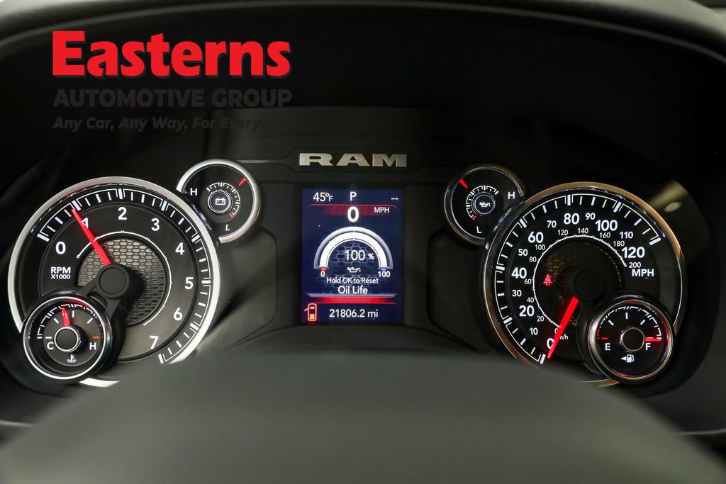 Used 2024 RAM 2500 Big Horn w/ Sport Appearance Package image 18