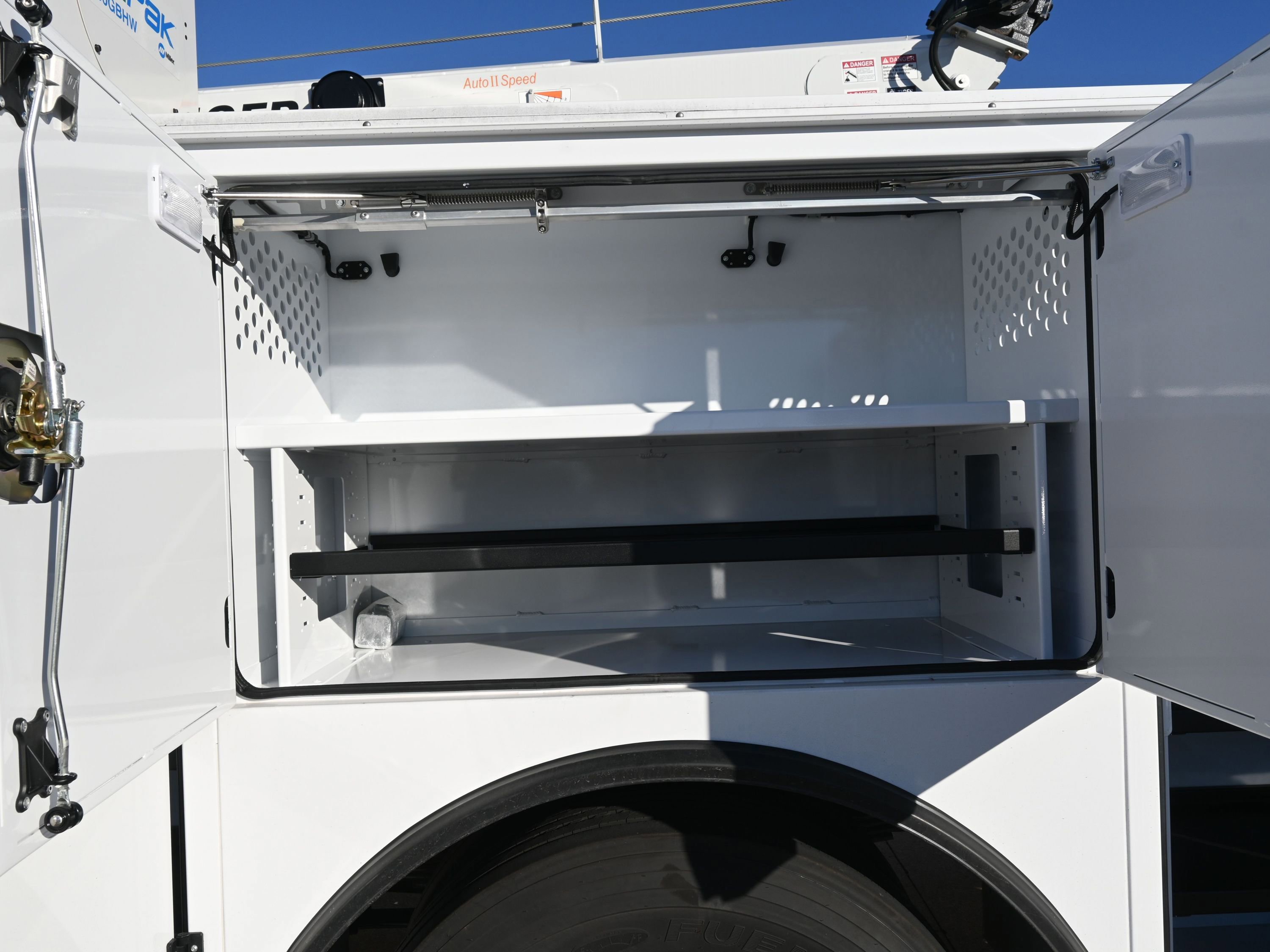 New 2026 Ford F750 2WD SuperCab Super Duty image 43