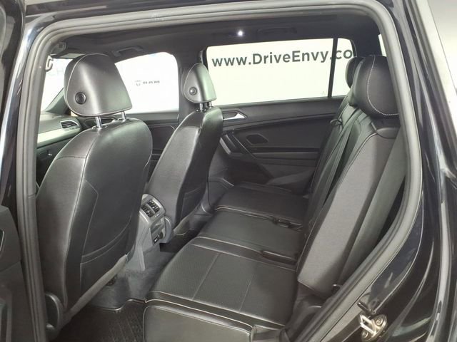 Used 2021 Volkswagen Tiguan SE R-Line w/ 3rd Row Seat Package image 9