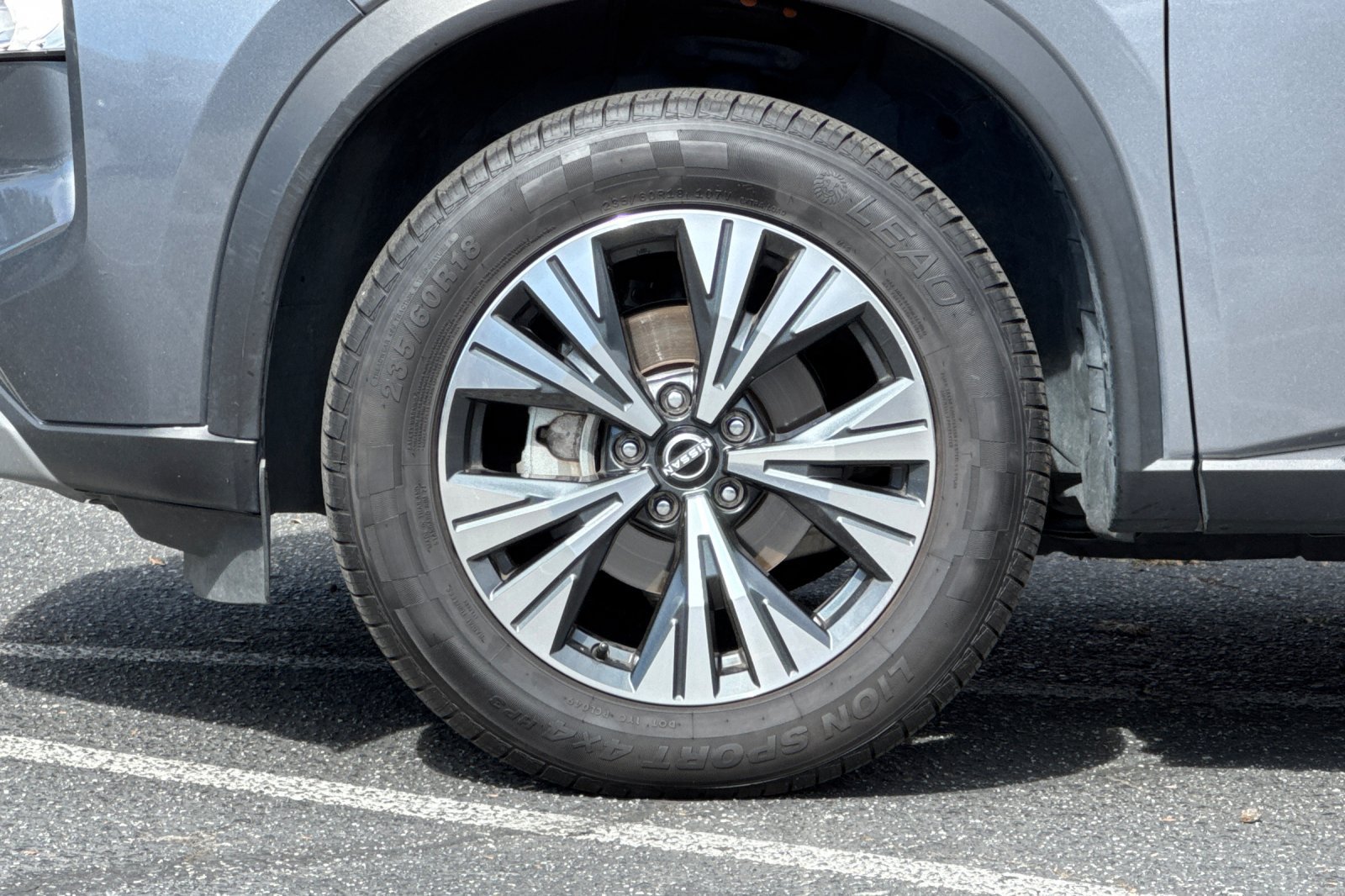 Used 2023 Nissan Rogue SV AWD/4WD image 27