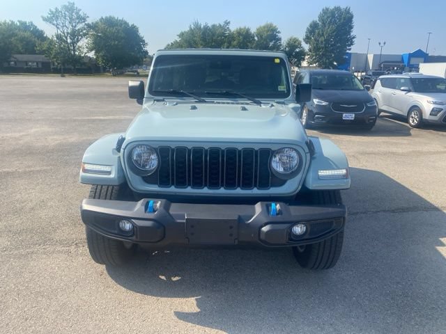 Used 2024 Jeep Wrangler Unlimited AWD/4WD image 9