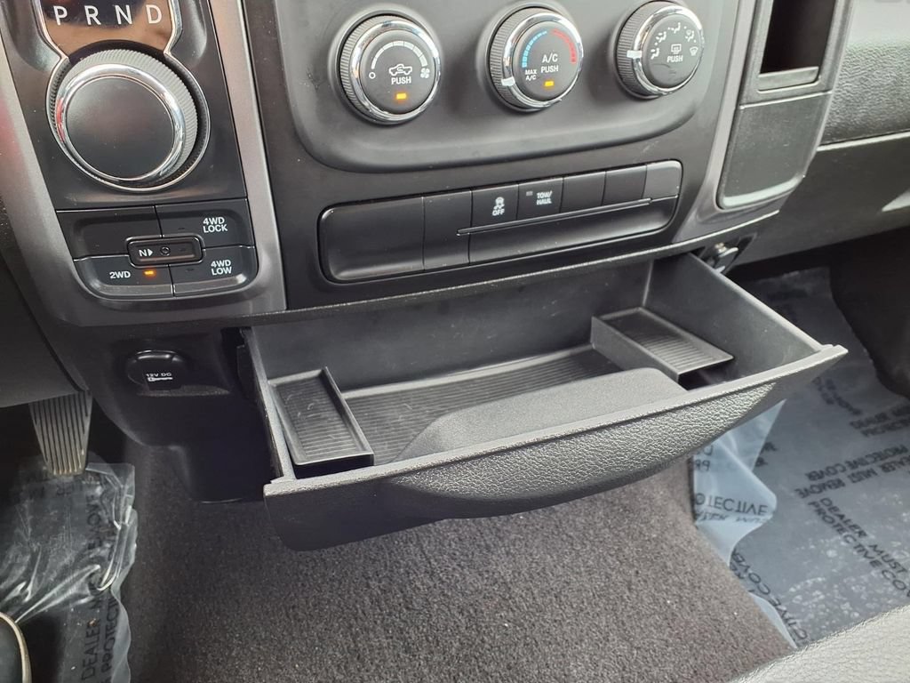Used 2024 RAM 1500 Classic SLT AWD/4WD image 10