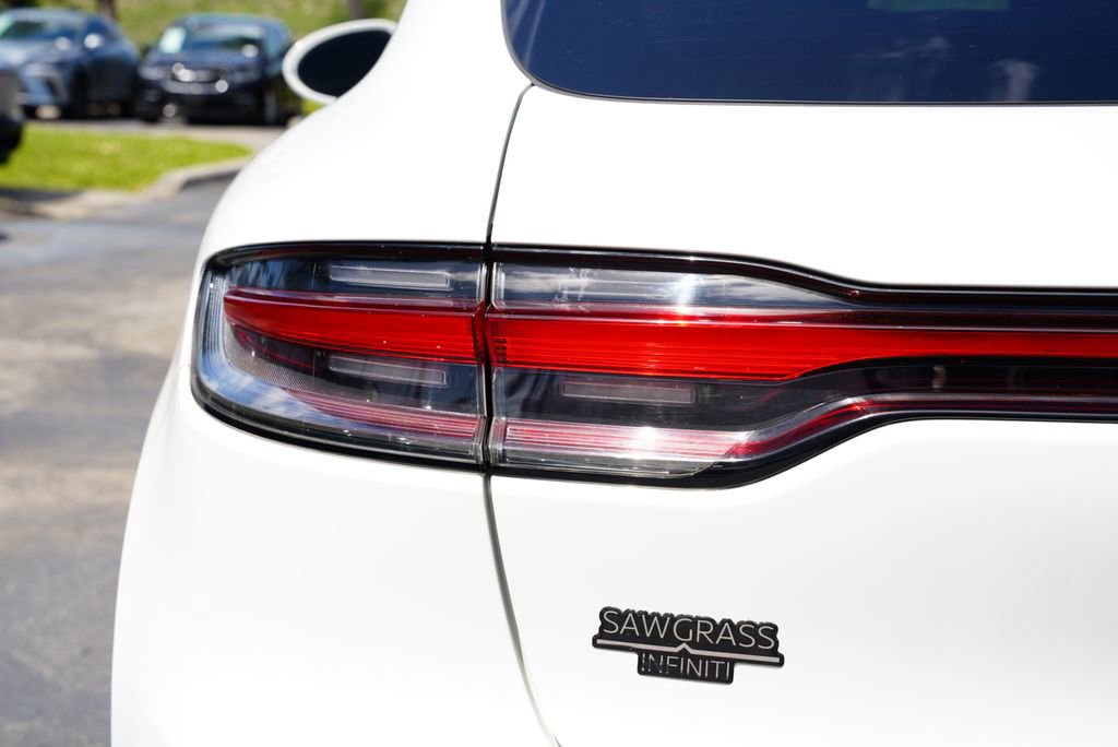 Used 2021 Porsche Macan S image 12