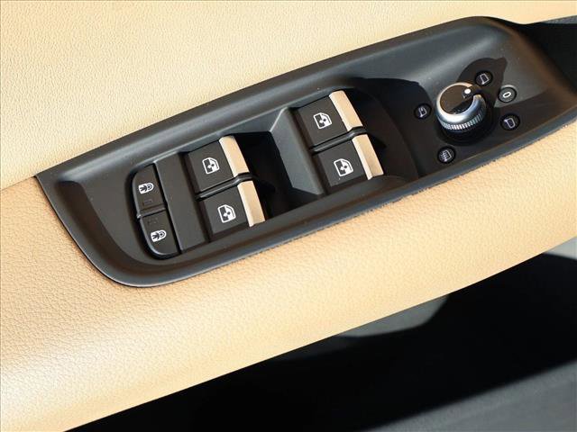 Used 2023 Audi Q7 3.0T Premium image 12