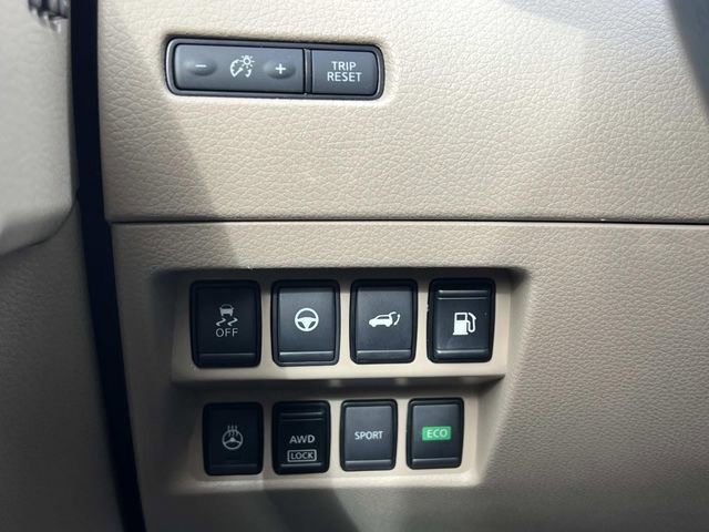 Used 2020 Nissan Rogue SL image 31