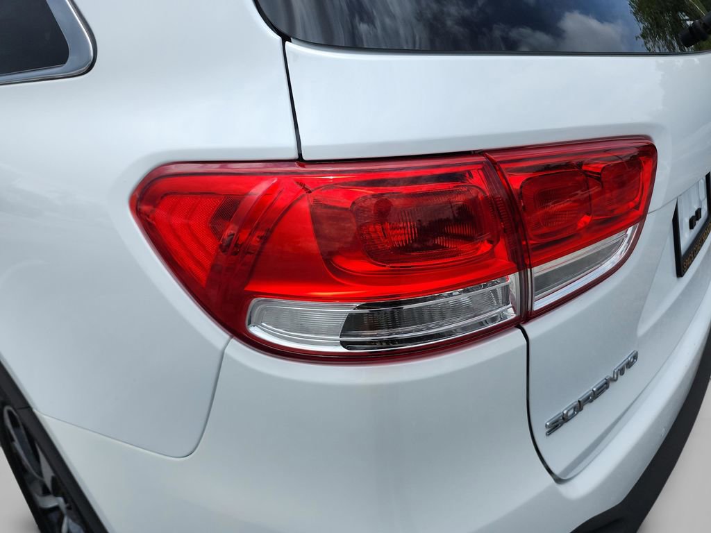 Used 2017 Kia Sorento EX w/ EX Advanced Touring Package AWD/4WD image 38