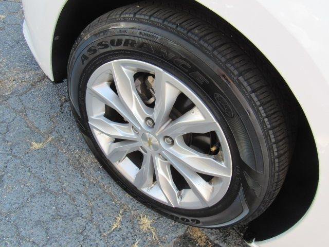 Used 2024 Chevrolet Malibu LT image 29