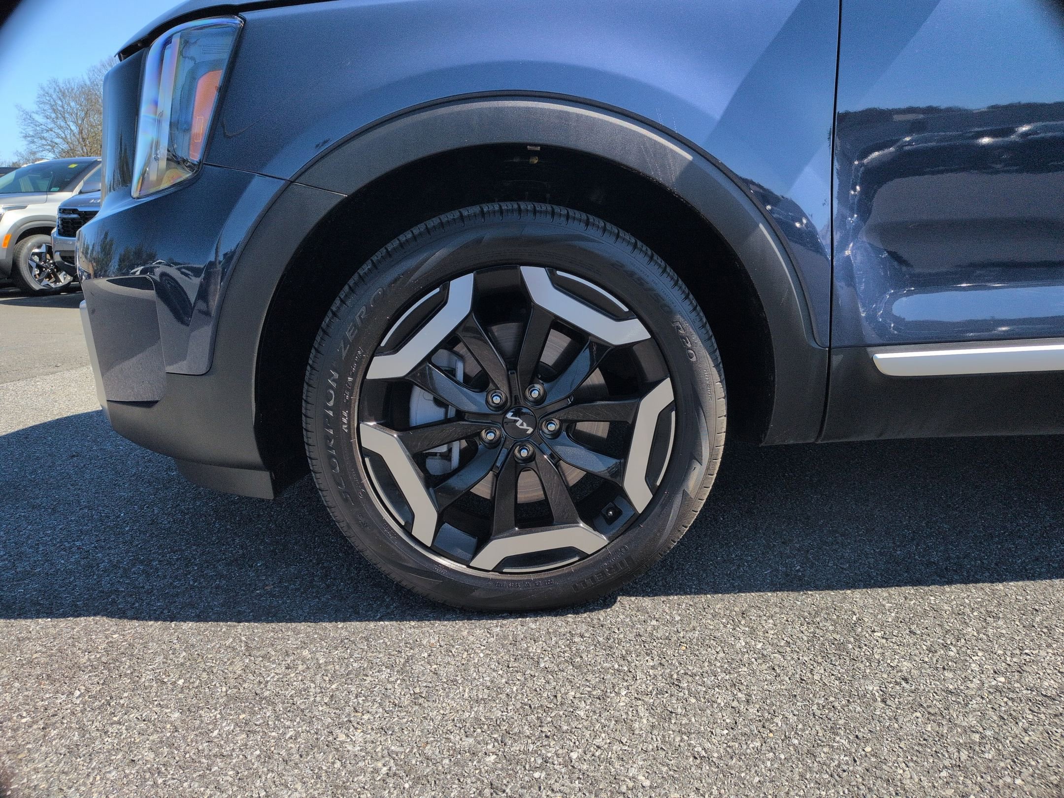 Certified 2023 Kia Telluride S w/ S Sunroof Package image 16