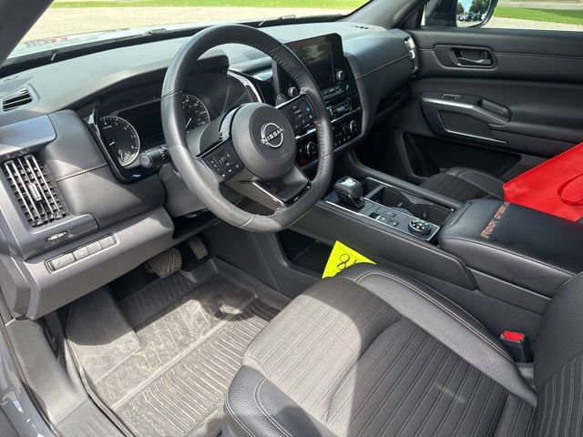 Used 2023 Nissan Pathfinder Rock Creek AWD/4WD image 24