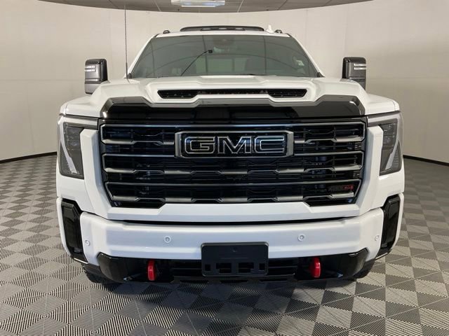 Used 2026 GMC Sierra 3500 AT4 w/ AT4 Premium Plus Package AWD/4WD image 2