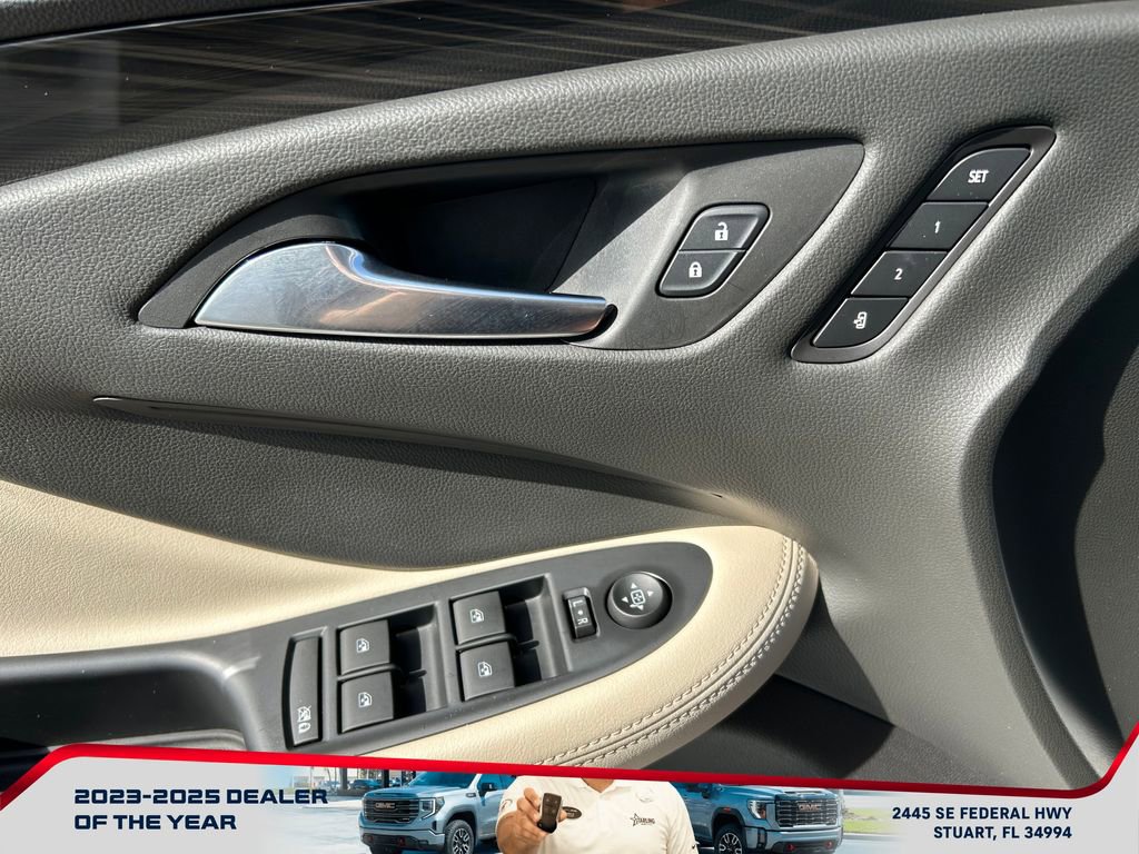 Used 2020 Buick Envision Essence w/ Experience Buick Package image 24