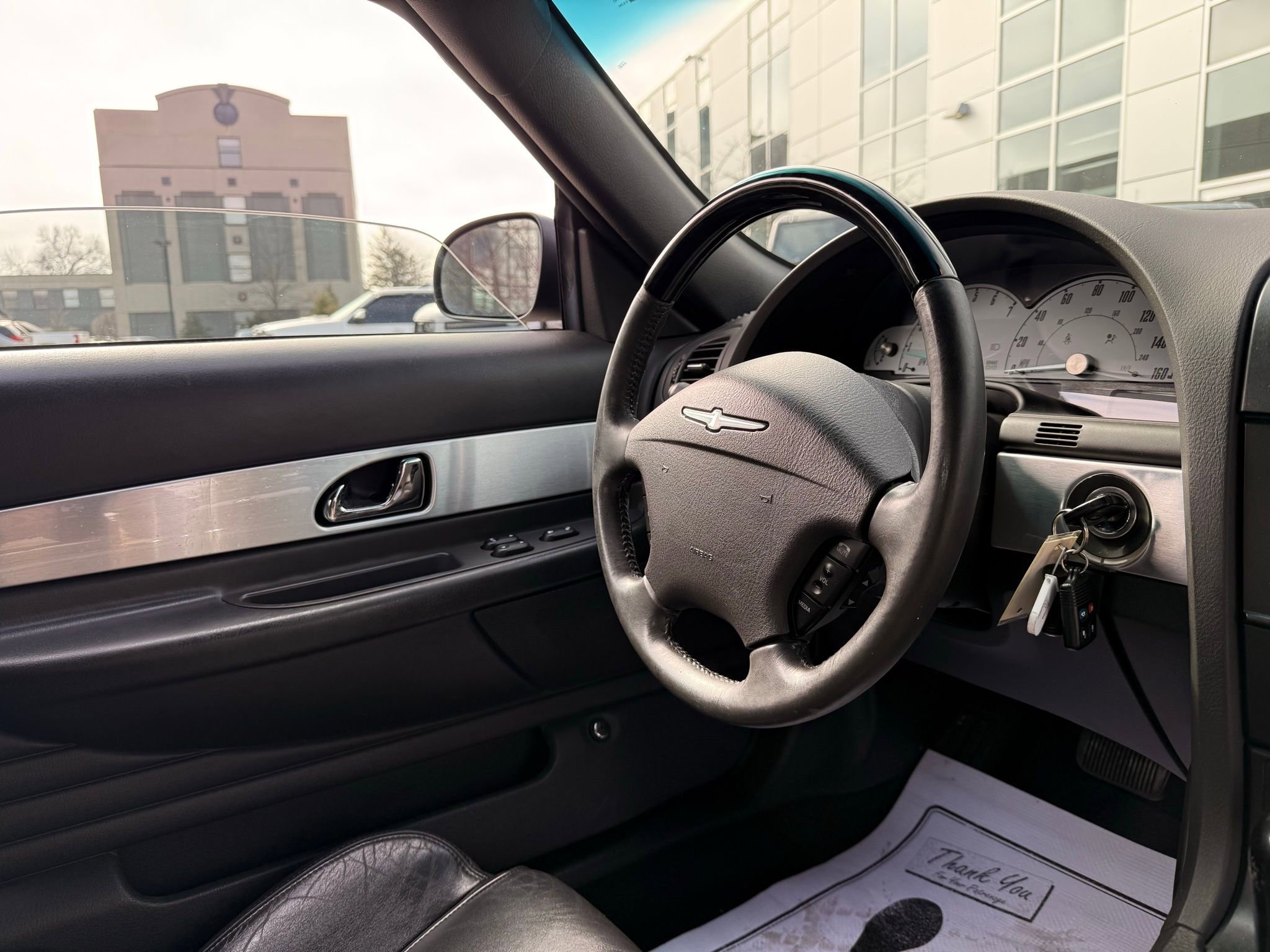 Used 2002 Ford Thunderbird image 28