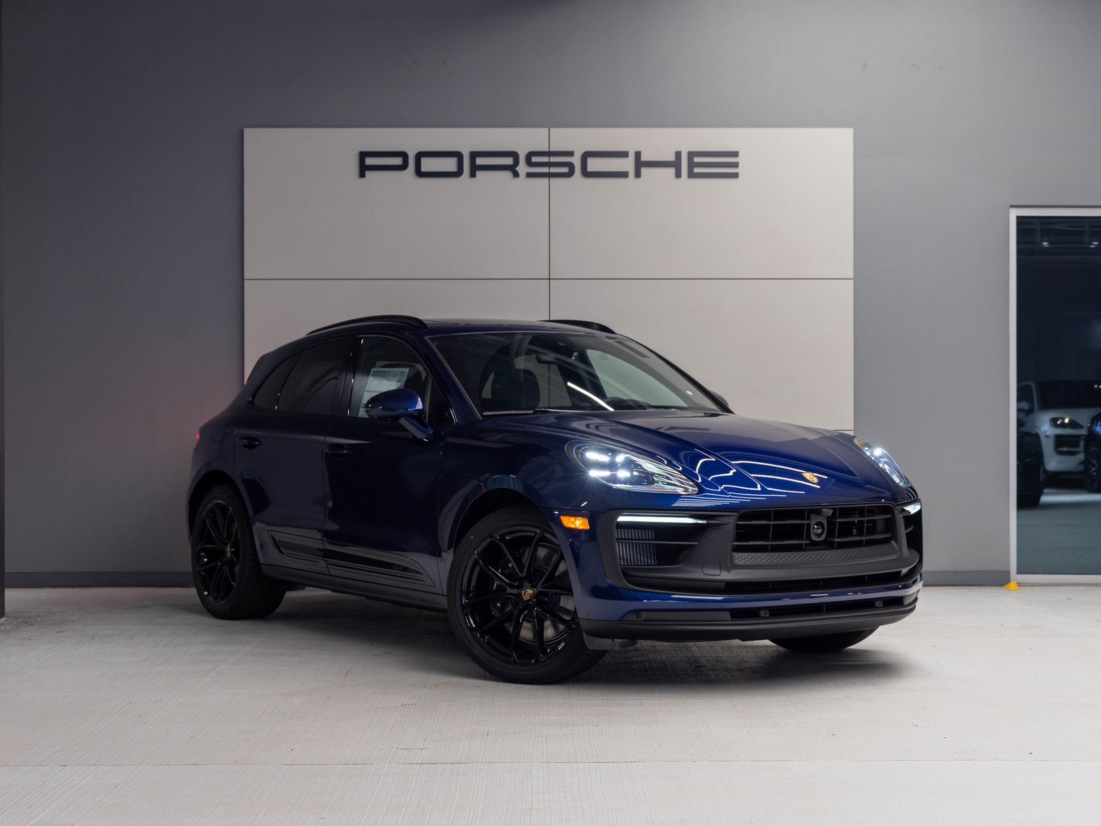 New 2026 Porsche Macan GTS image 9