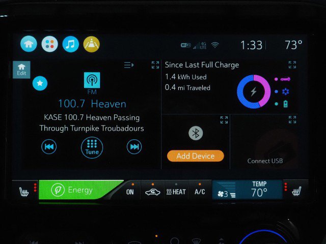 Used 2021 Chevrolet Bolt Premier w/ Infotainment Package FWD image 26