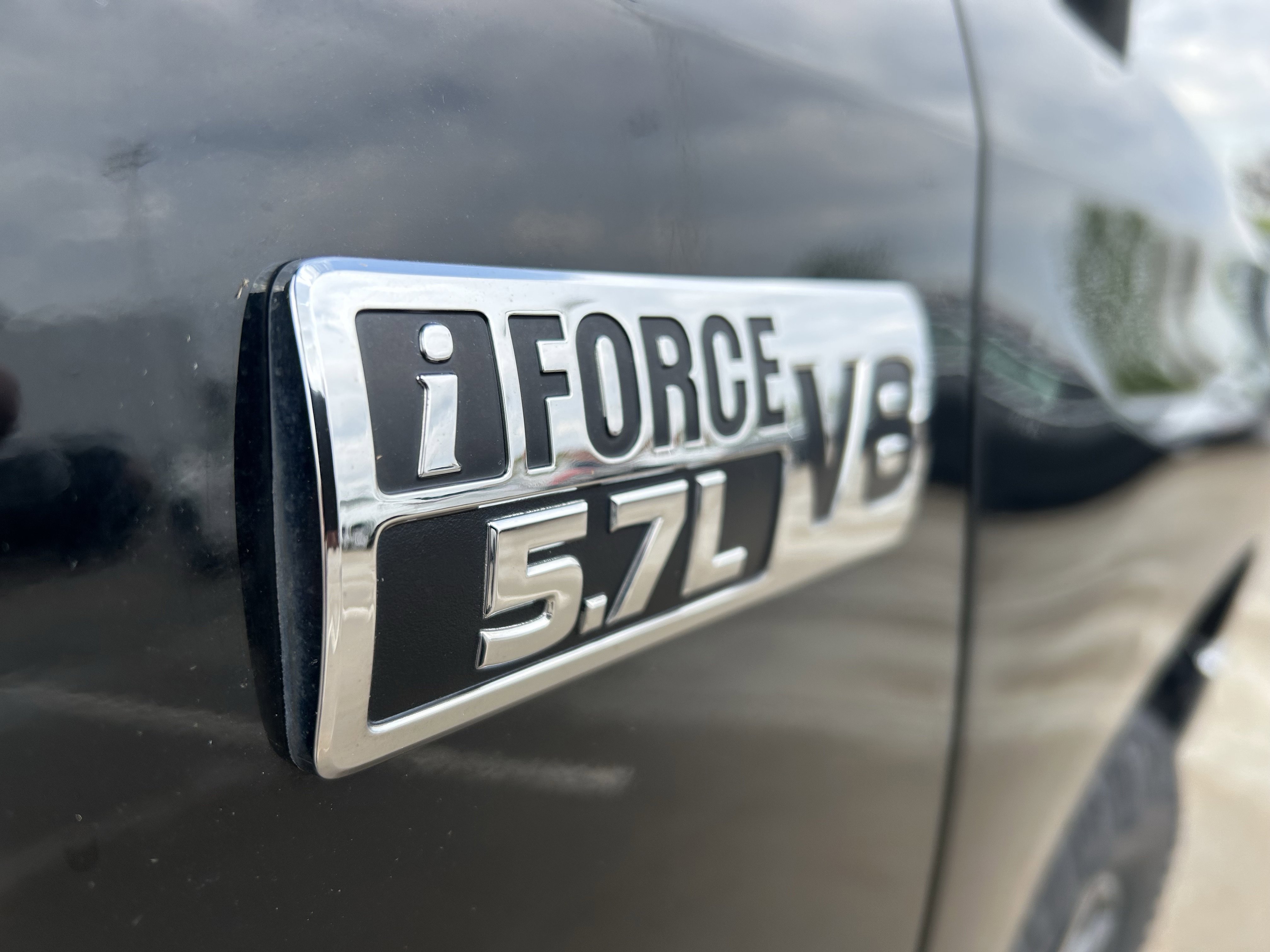 Certified 2019 Toyota Tundra SR5 w/ TRD Off Road Package AWD/4WD image 13