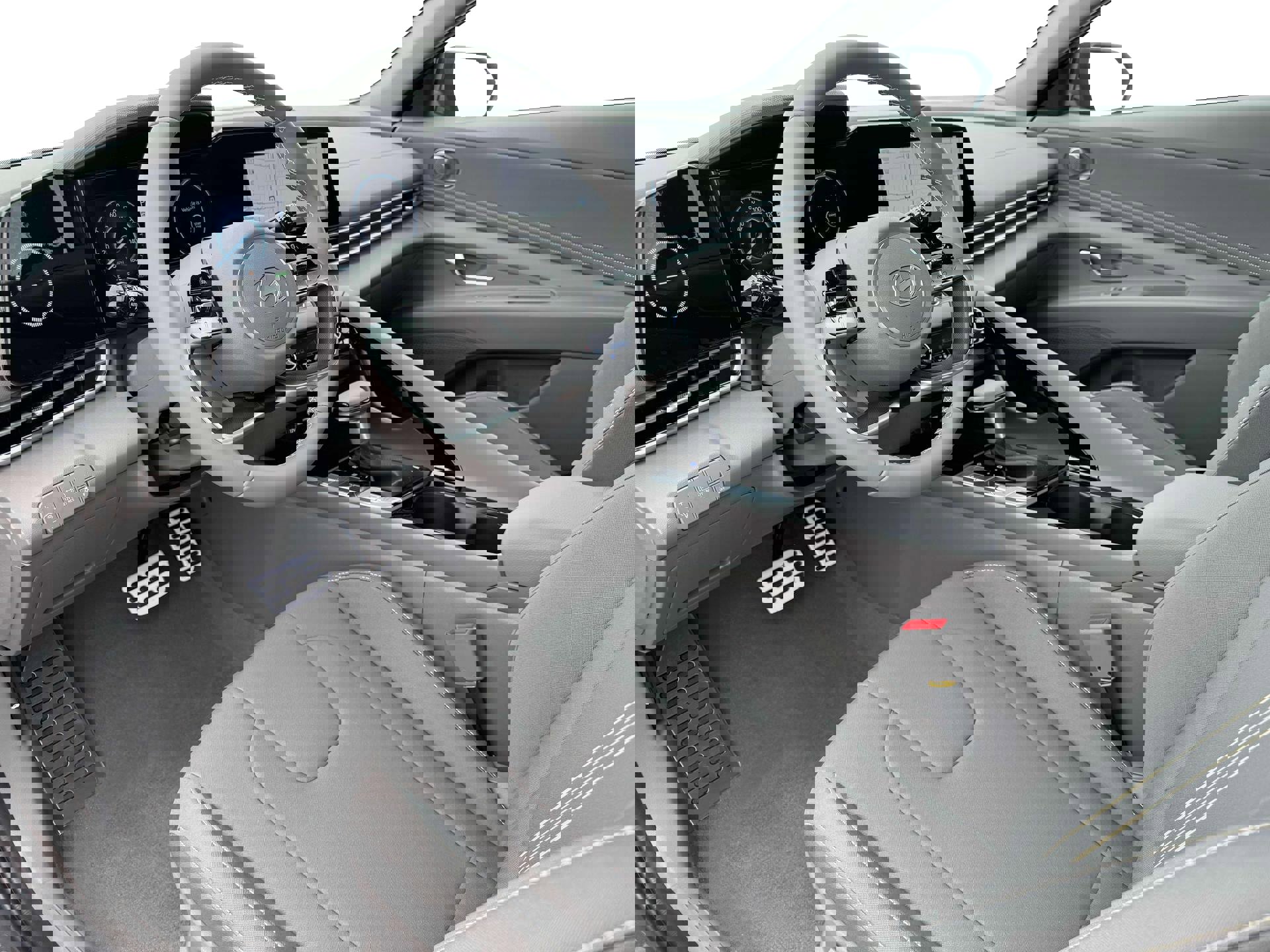 New 2025 Hyundai Elantra SEL image 21