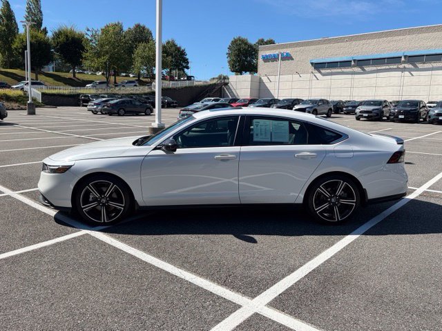 Used 2024 Honda Accord Sport image 4