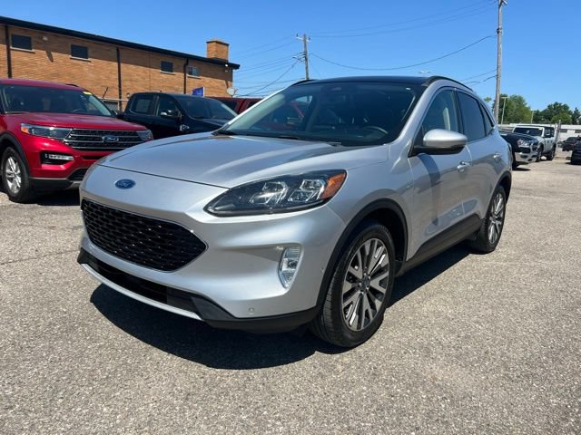Certified 2020 Ford Escape Titanium AWD/4WD image 30