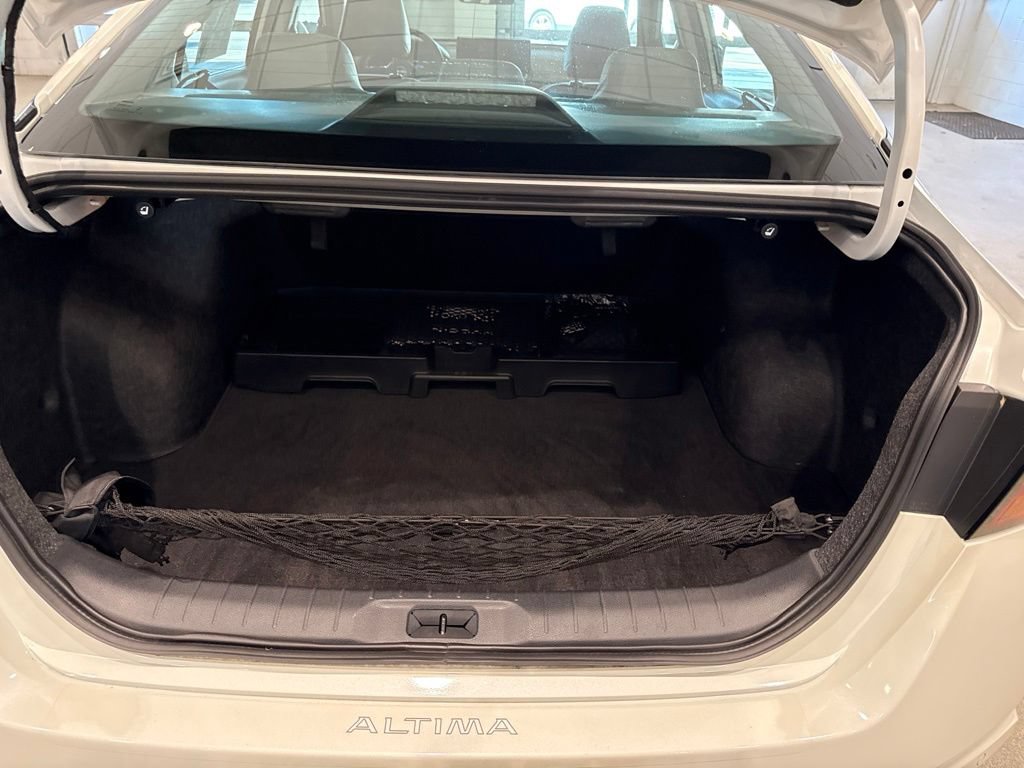 Used 2025 Nissan Altima 2.5 SL AWD/4WD image 16