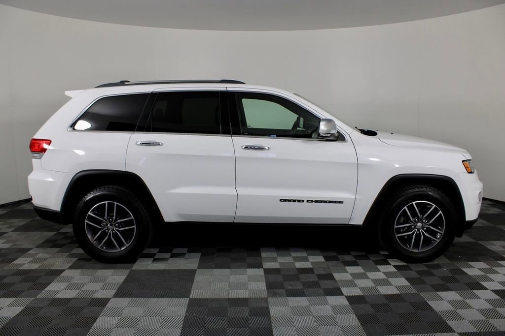 Used 2018 Jeep Grand Cherokee Limited image 9