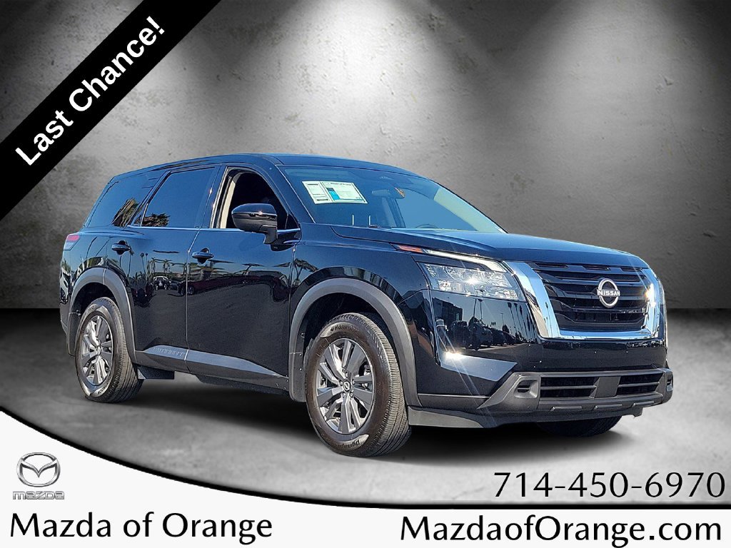 Used 2025 Nissan Pathfinder S