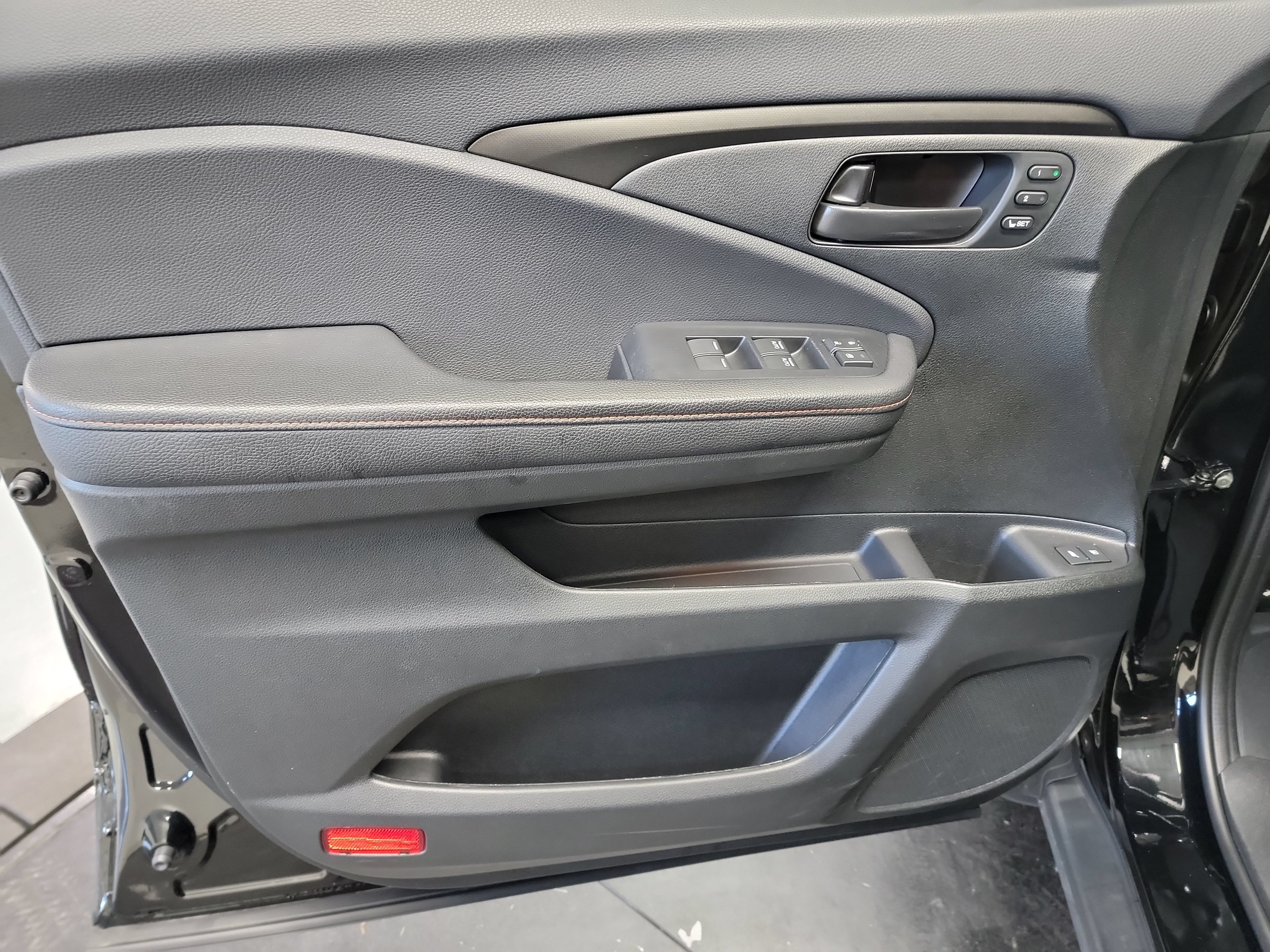 Used 2024 Honda Passport TrailSport image 13