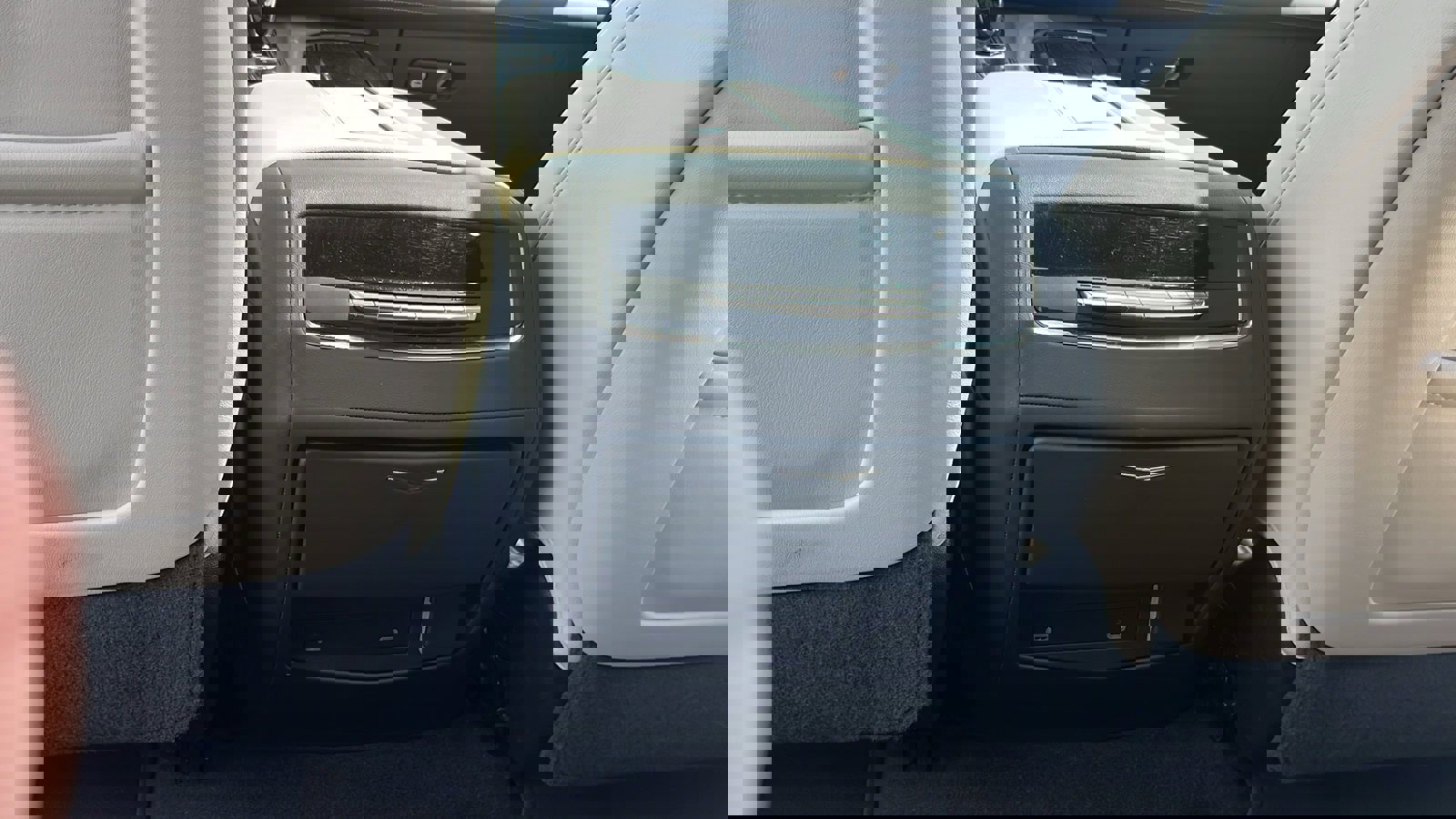 Used 2024 Cadillac Escalade Sport image 36