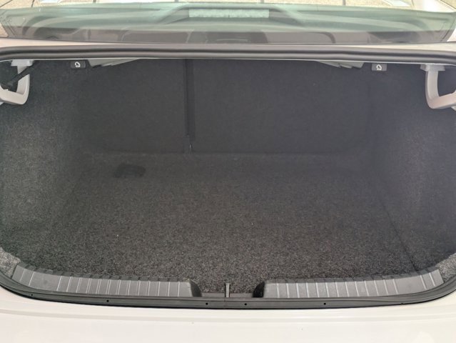 Used 2025 Volkswagen Jetta Sport image 28