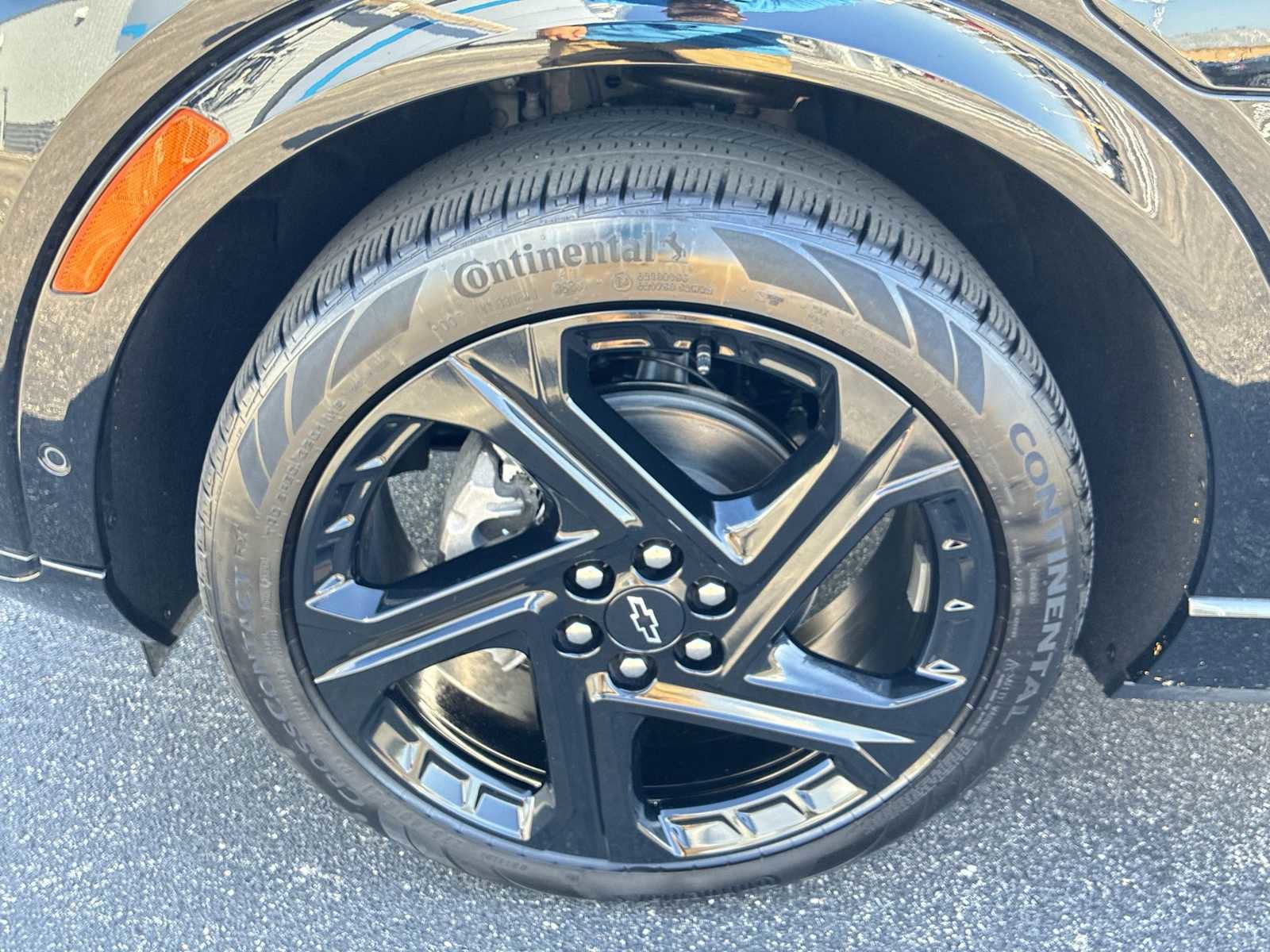 Used 2024 Chevrolet Equinox EV RS image 32