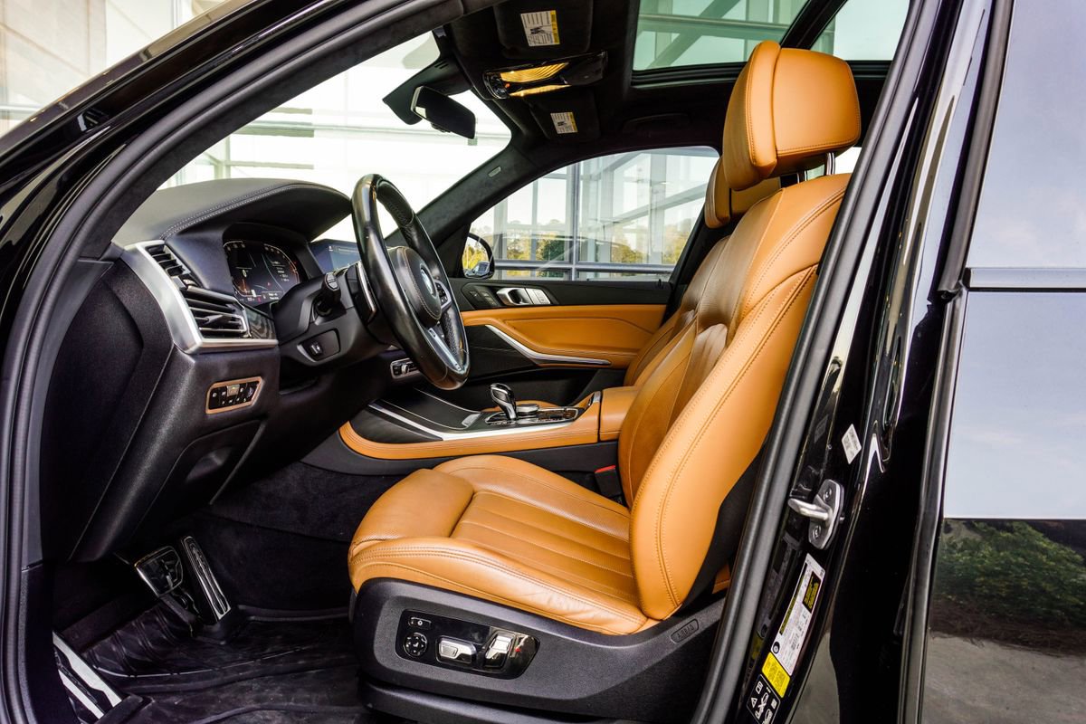 Used 2022 BMW X7 xDrive40i w/ M Sport Package image 35