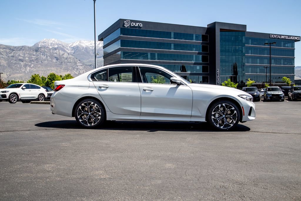 New 2026 BMW 330i xDrive Sedan w/ Convenience Package AWD/4WD image 6