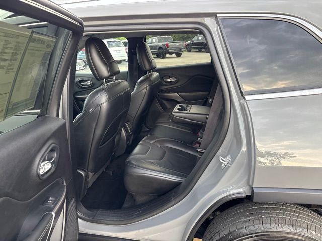 Used 2021 Jeep Cherokee Latitude Lux w/ Trailer Tow Group AWD/4WD image 17