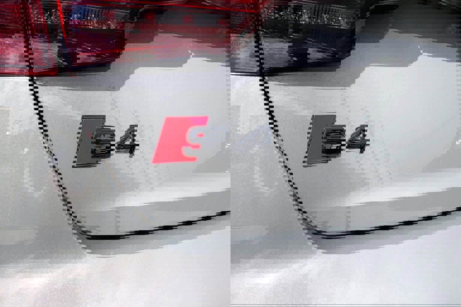 Used 2023 Audi S4 Premium Plus w/ Premium Plus Package image 8