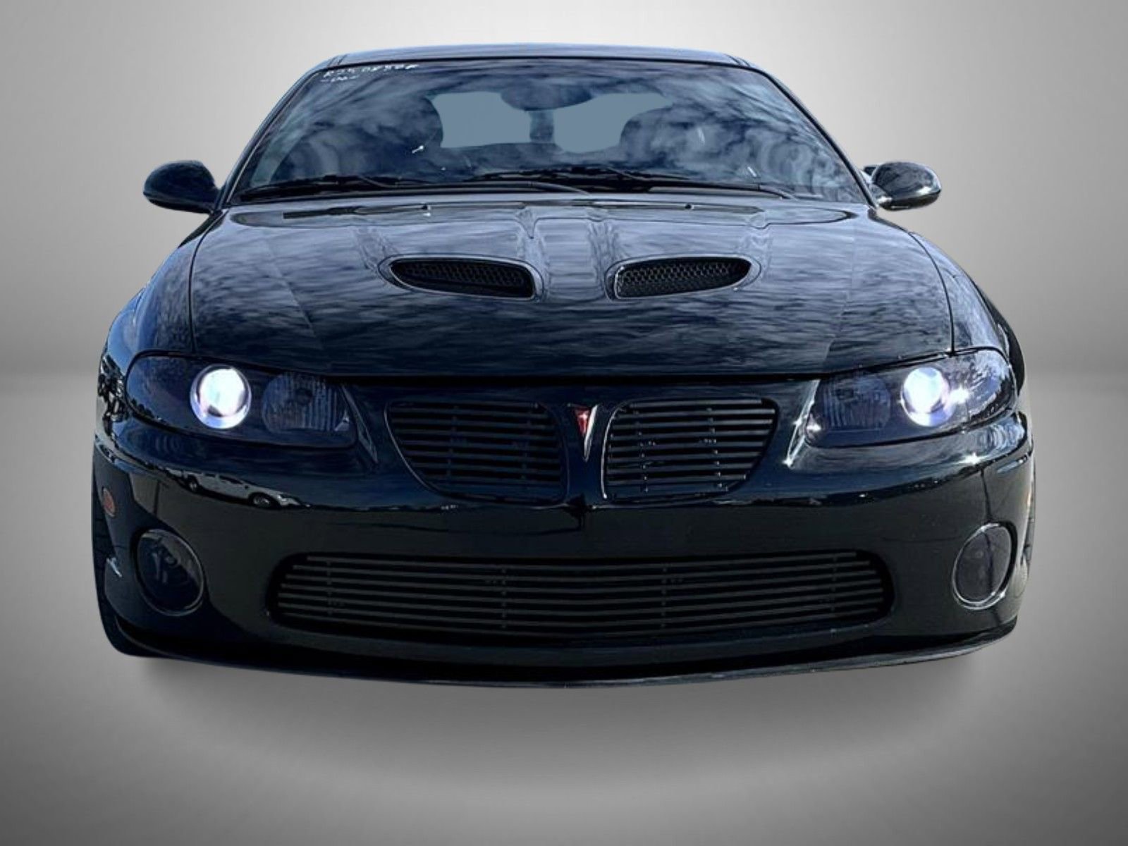 Used 2006 Pontiac GTO Base image 2