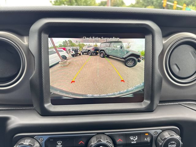 Used 2023 Jeep Wrangler Unlimited AWD/4WD image 24