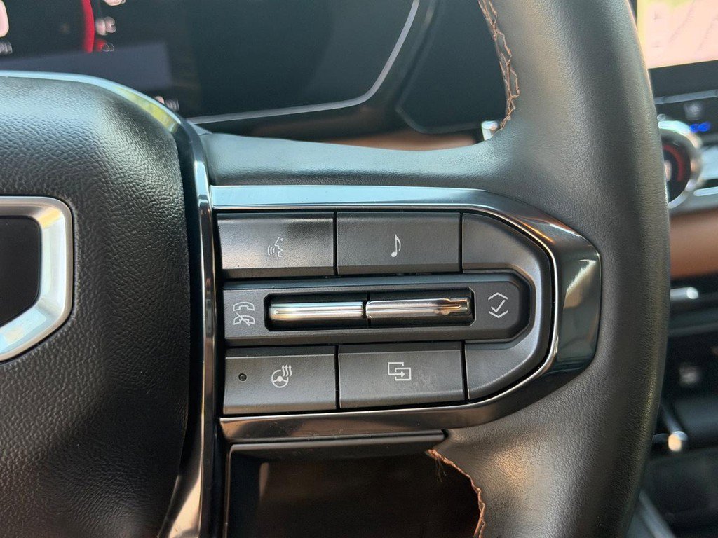 Used 2023 GMC Canyon AT4 w/ AT4 Premium Package AWD/4WD image 18