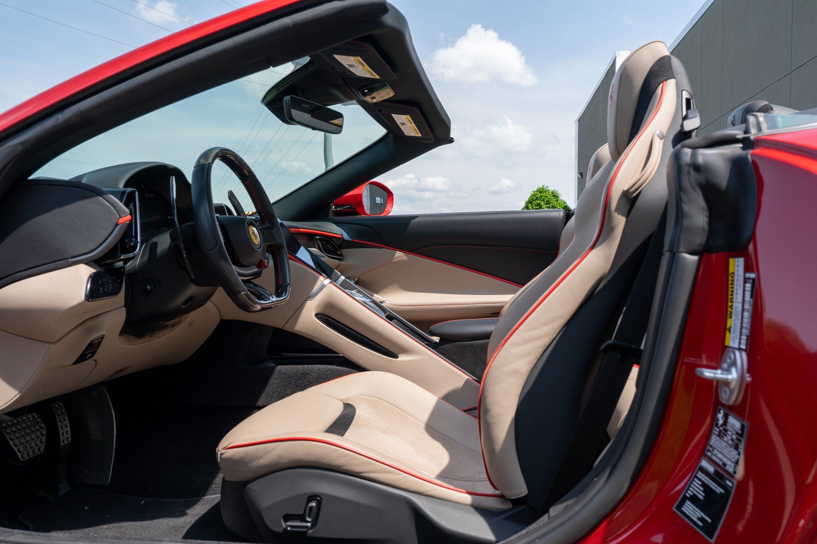 Used 2024 Ferrari Roma Spider RWD image 30