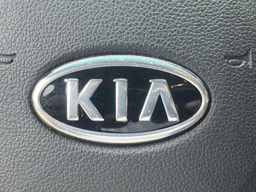Used 2012 Kia Forte EX FWD image 28